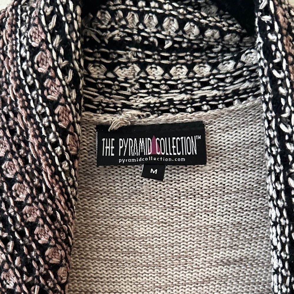 The Pyramid Collection Black and Gray Cardigan - Picture 2 of 9